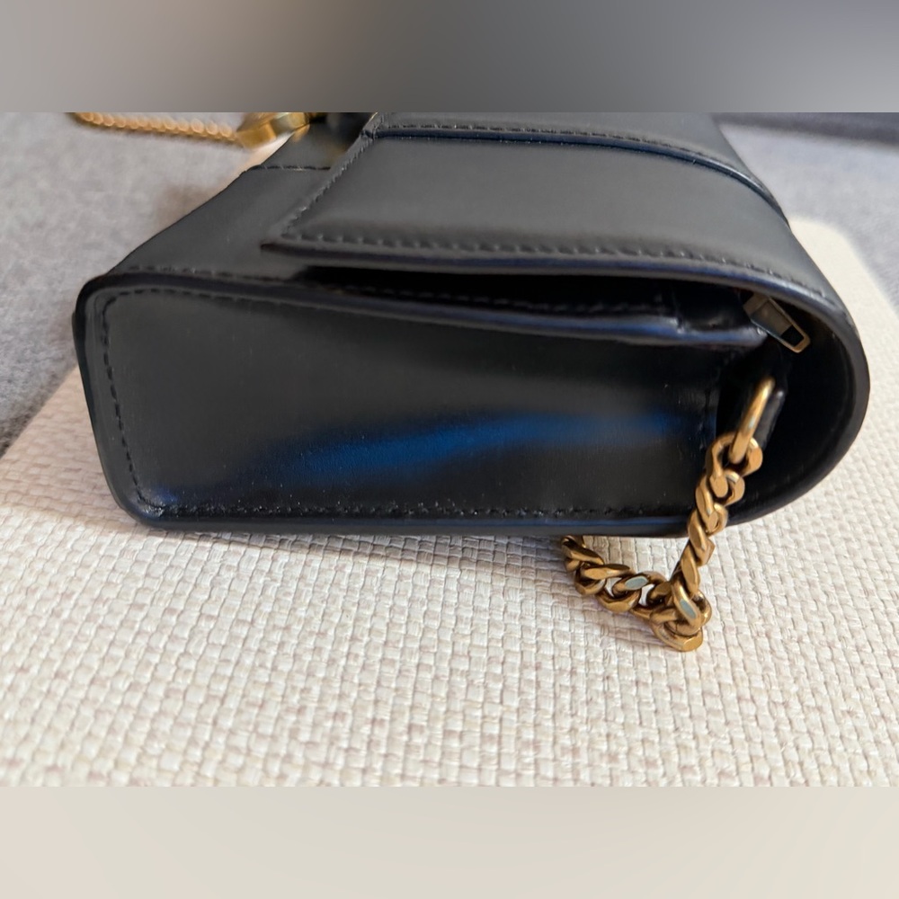 Balenciaga Hourglass Wallet on Chain in Black - Picture 6 of 6